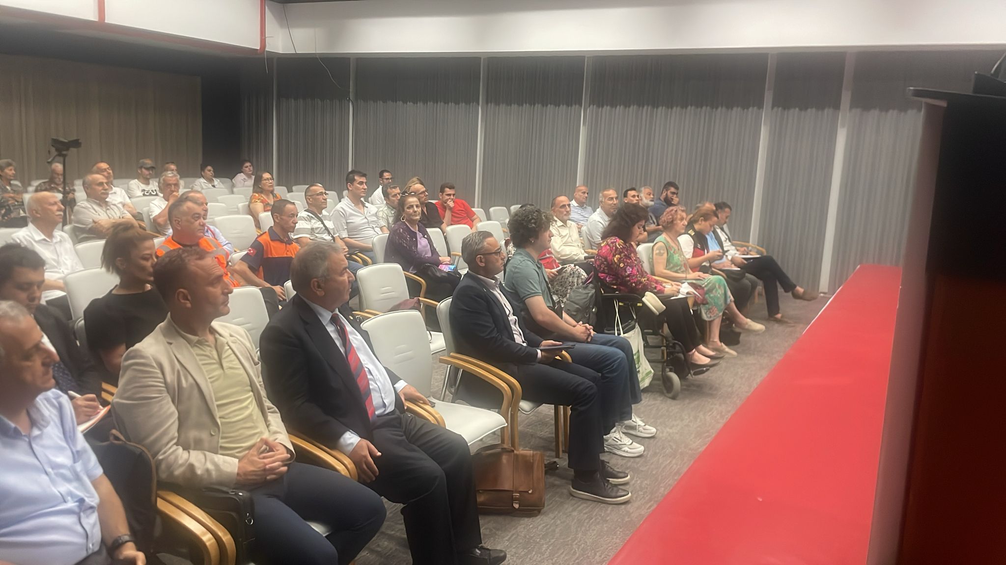İzmir 2026 yangın sezonuna hazır: Yüksek riskli bölgeler için kritik hamle!