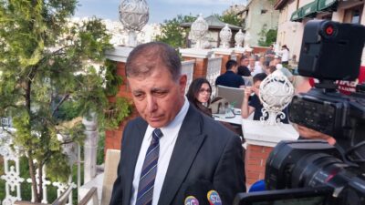 CHP genel merkezinin İzmir il yönetimini görevden almasıyla başlayan krizde,