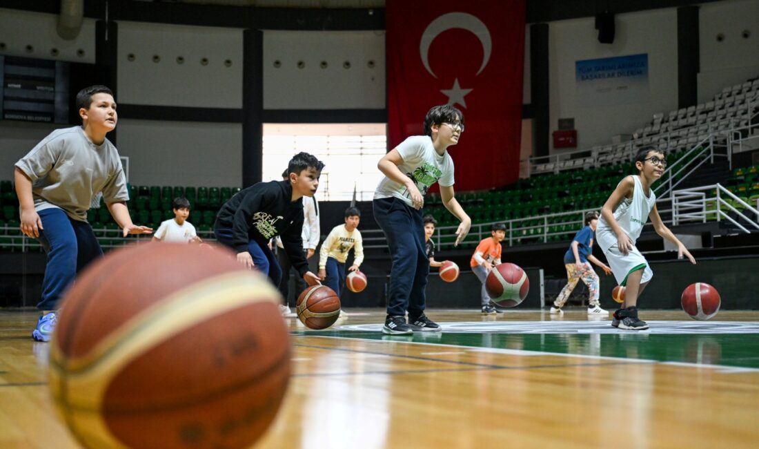 Bornova Belediyesi, 8 farklı branşta açacağı dev yaz spor okulları