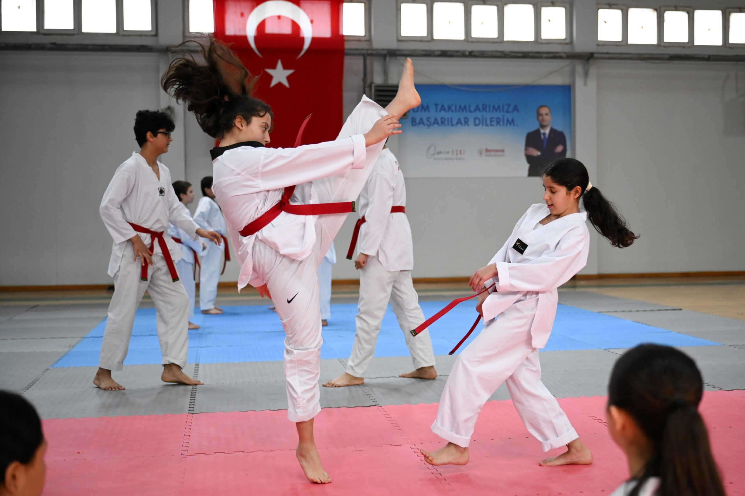 Bornova’da spor dolu bir yaz: Kayıtlar başladı; başvuru sadece internetten