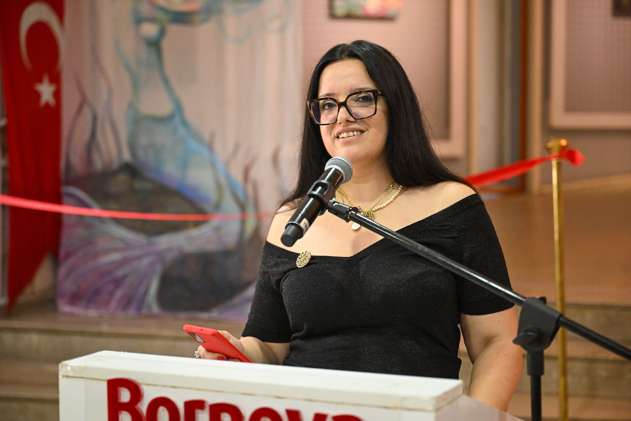 Bornova'da sanat dolu 6 gün: 'Biz' sergisi ziyaretçilerini bekliyor