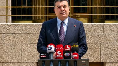 Özgür Özel ekibinden Zeynel Emre, 28 Parti Meclisi üyesinin noter