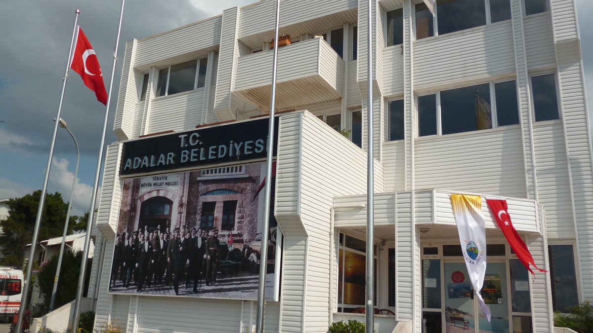 İstanbul Adalar Belediyesi’ne yönelik düzenlenen operasyonda, 19 Haziran'dan bu yana