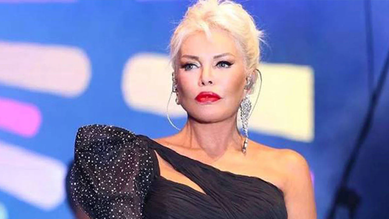 Türk pop müziğinin duayen ismi Ajda Pekkan’ın, eserlerinin dijital mecralarda