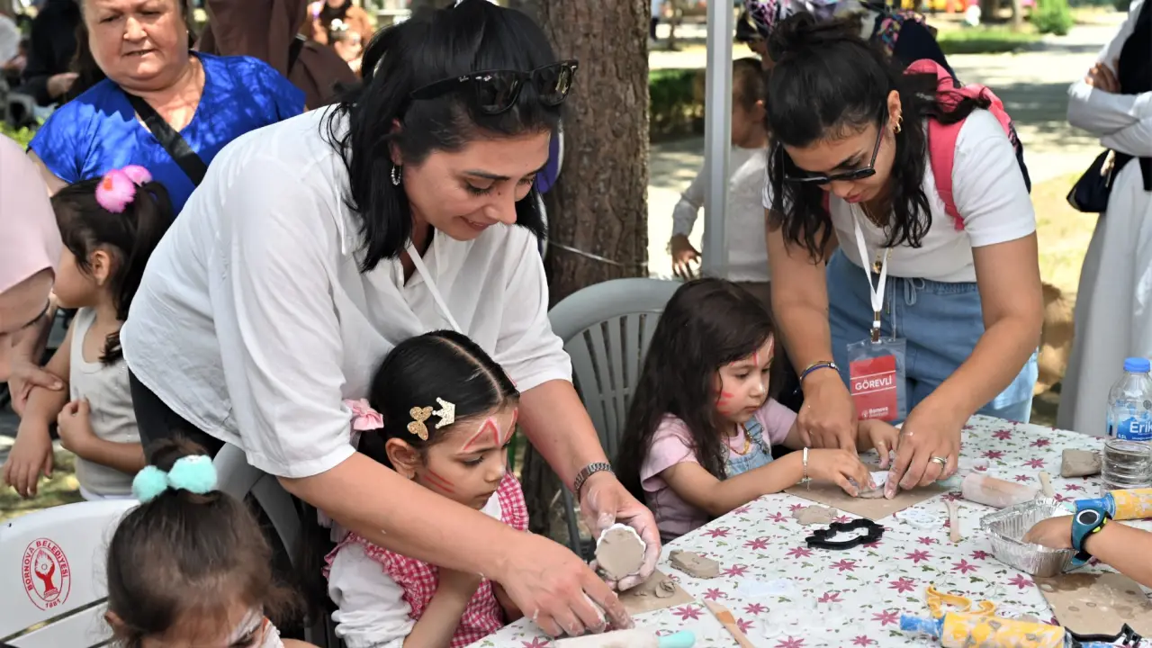 Bornova Büyükpark’ta miniklerin büyük sergisi