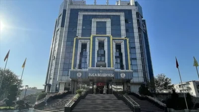 İzmir merkezli yasa dışı mali işlemlere yönelik yürütülen Buca Belediyesi