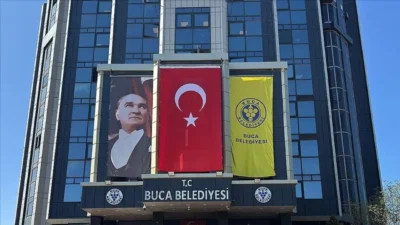 İzmir Cumhuriyet Başsavcılığı'nın yürüttüğü yolsuzluk soruşturması kapsamında Buca Belediyesi'ne sabah