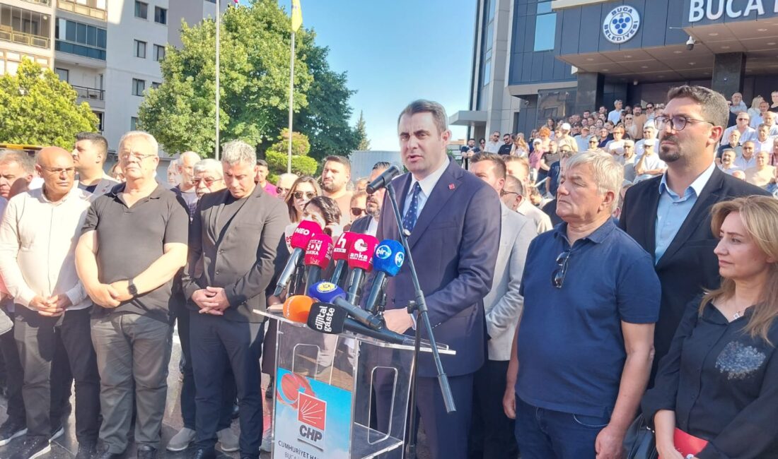 CHP İzmir İl Başkanı Çağatay Güç, Güzelbahçe ve Buca belediyelerine