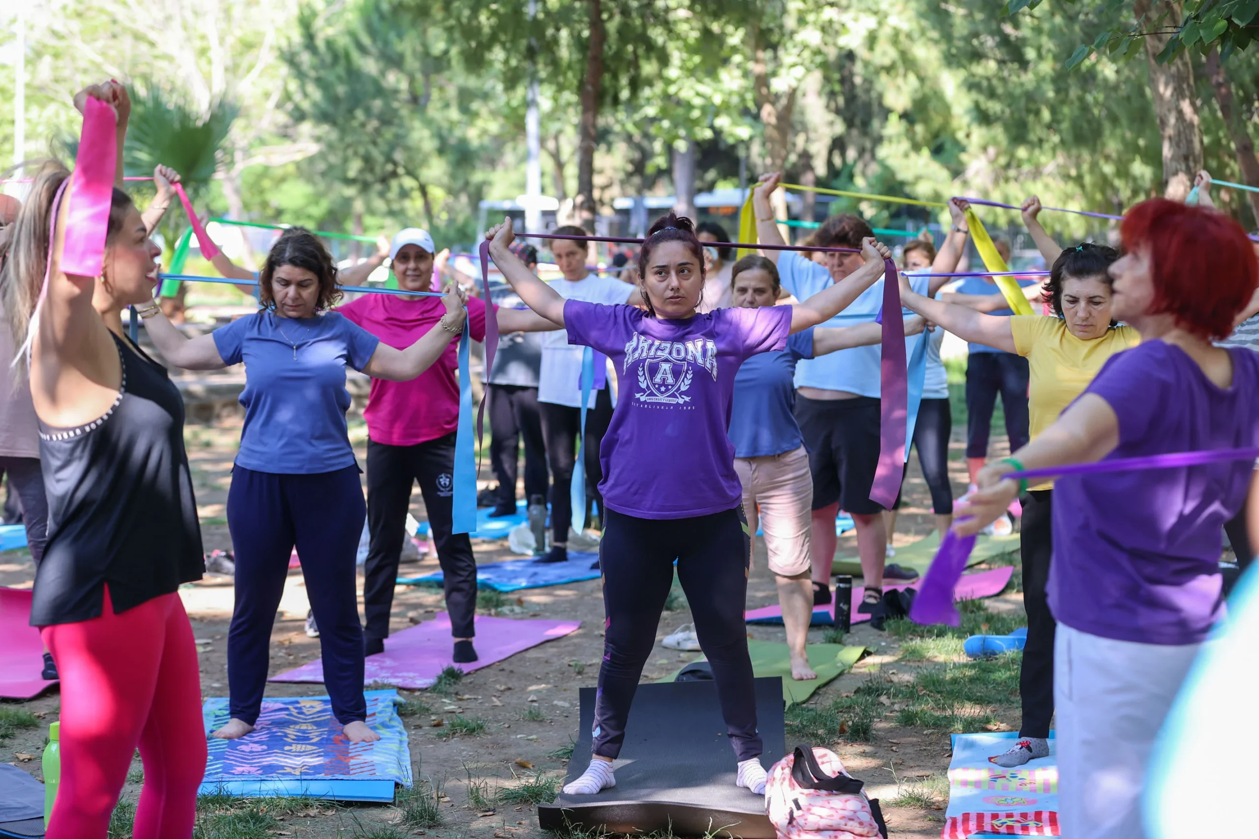 Buca’da sağlık dolu bir yaz: Kadınlardan spor kurslarına yoğun ilgi
