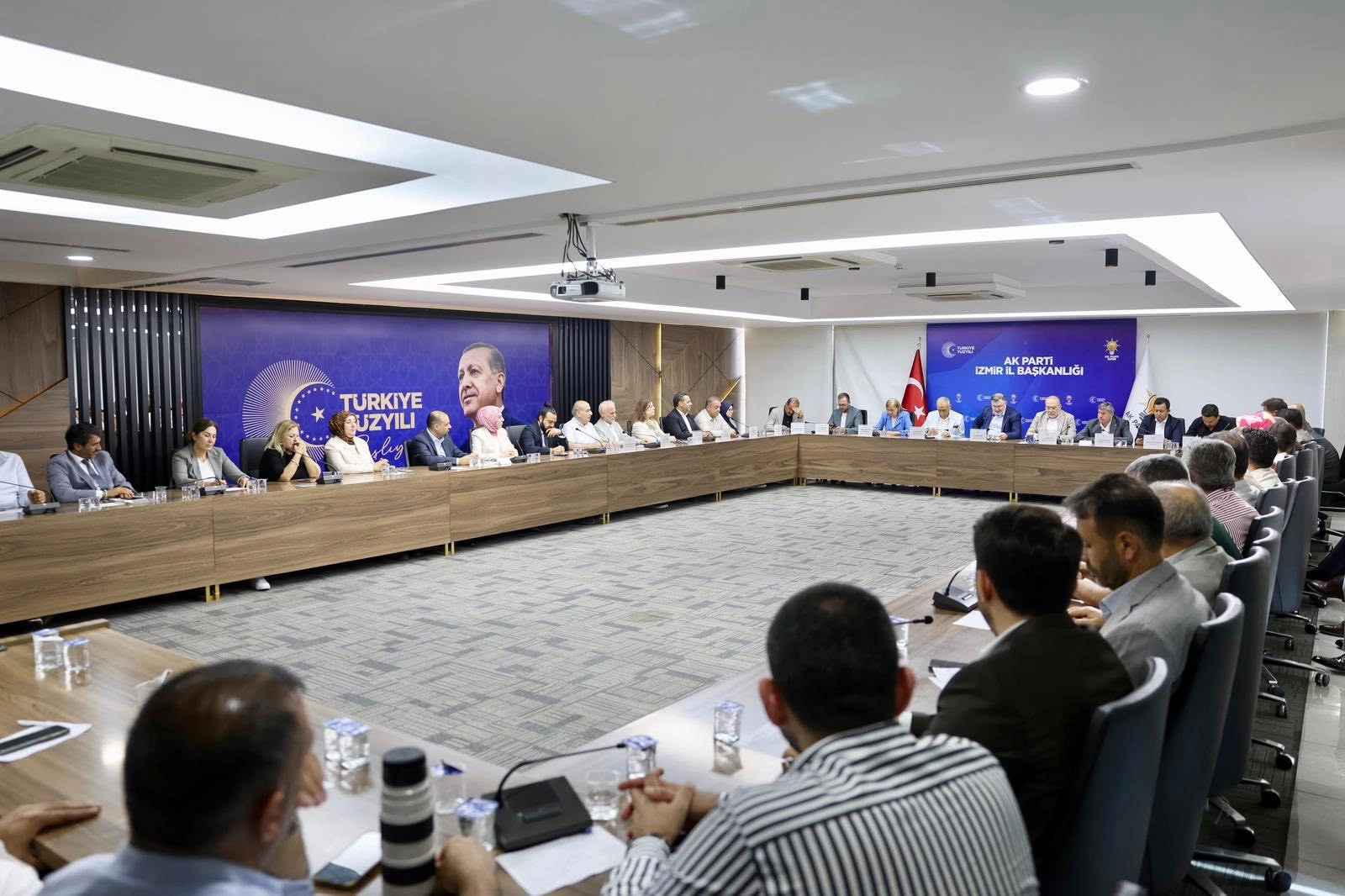 Buca Belediye Başkanı Görkem Duman’ın İçişleri Bakanlığı tarafından görevden uzaklaştırılmasının