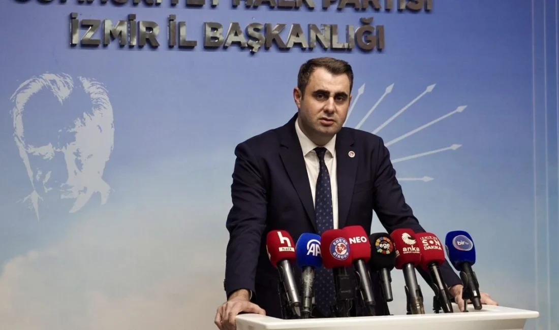 Genel merkez tarafından görevden uzaklaştırılan CHP İzmir İl Başkanı Çağatay