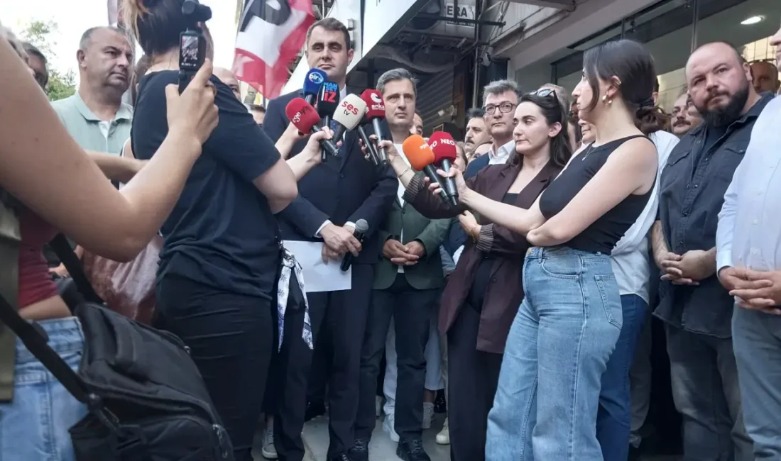 CHP İzmir İl Başkanlığı görevinden alınan Çağatay Güç, ilçe ve