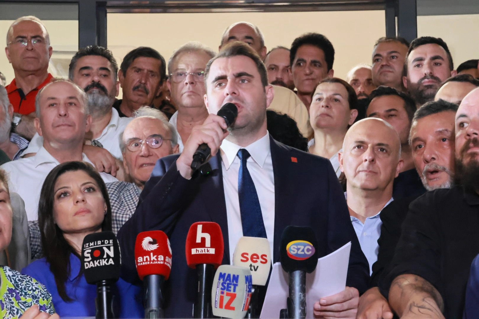 İzmir’de kurultay meşalesi yakıldı: Çağatay Güç: 'Son sözü delege söyleyecek'