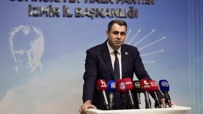 CHP İzmir İl Başkanı Çağatay Güç, Buca Belediyesi'ne yönelik gerçekleştirilen