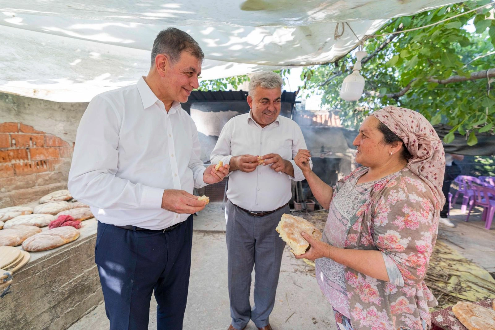Başkan Tugay Küçük Menderes turunda: Hizmet rotasını en uzak ilçeden çizdi 1 Başkan Tugay Küçük Menderes turunda: Hizmet rotasını en uzak ilçeden çizdi