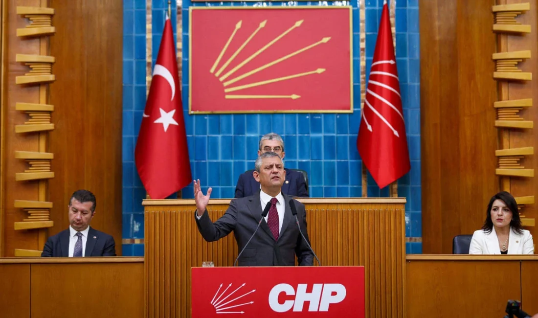 Özgür Özel, grup toplantısına ilişkin iddialara net yanıt verdi. Özel,