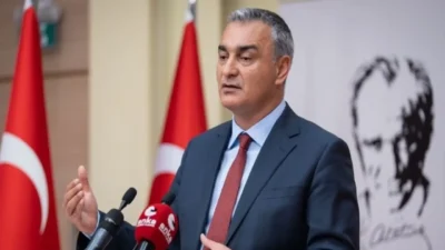 Cumhuriyet Halk Partisi (CHP) Genel Başkanlığı koltuğuna yeniden oturan Kemal