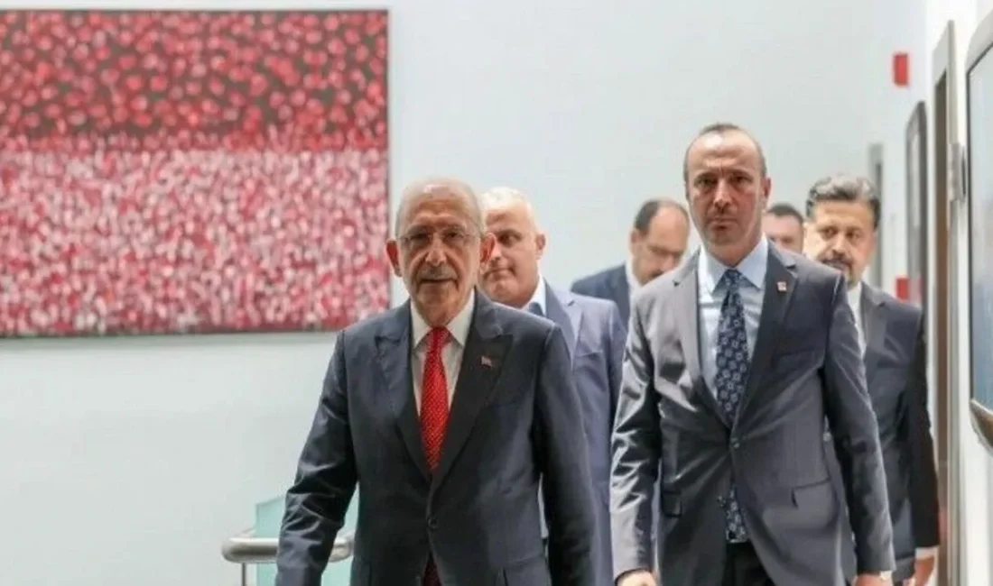 Hukuki süreçlerin ardından mahkeme kararıyla CHP yönetimini devralan Kemal Kılıçdaroğlu’nun