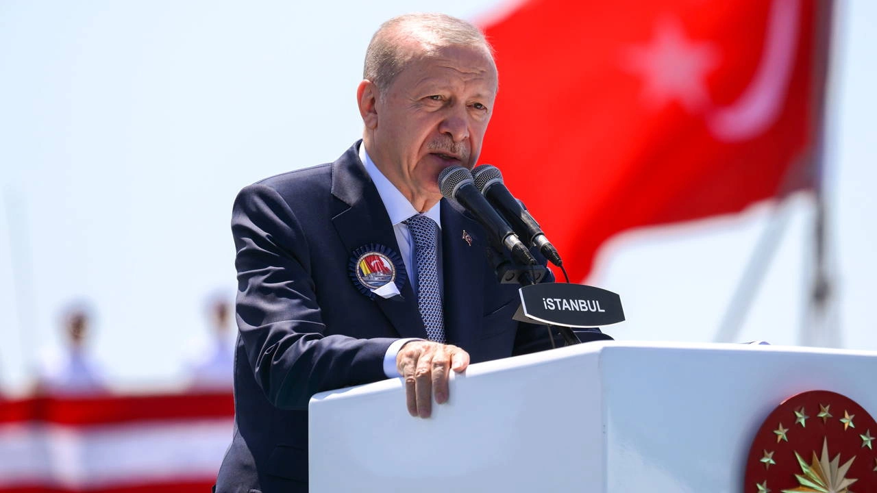 Cumhurbaşkanı Erdoğan: "Güçlü olmayan kendini menüde bulur"