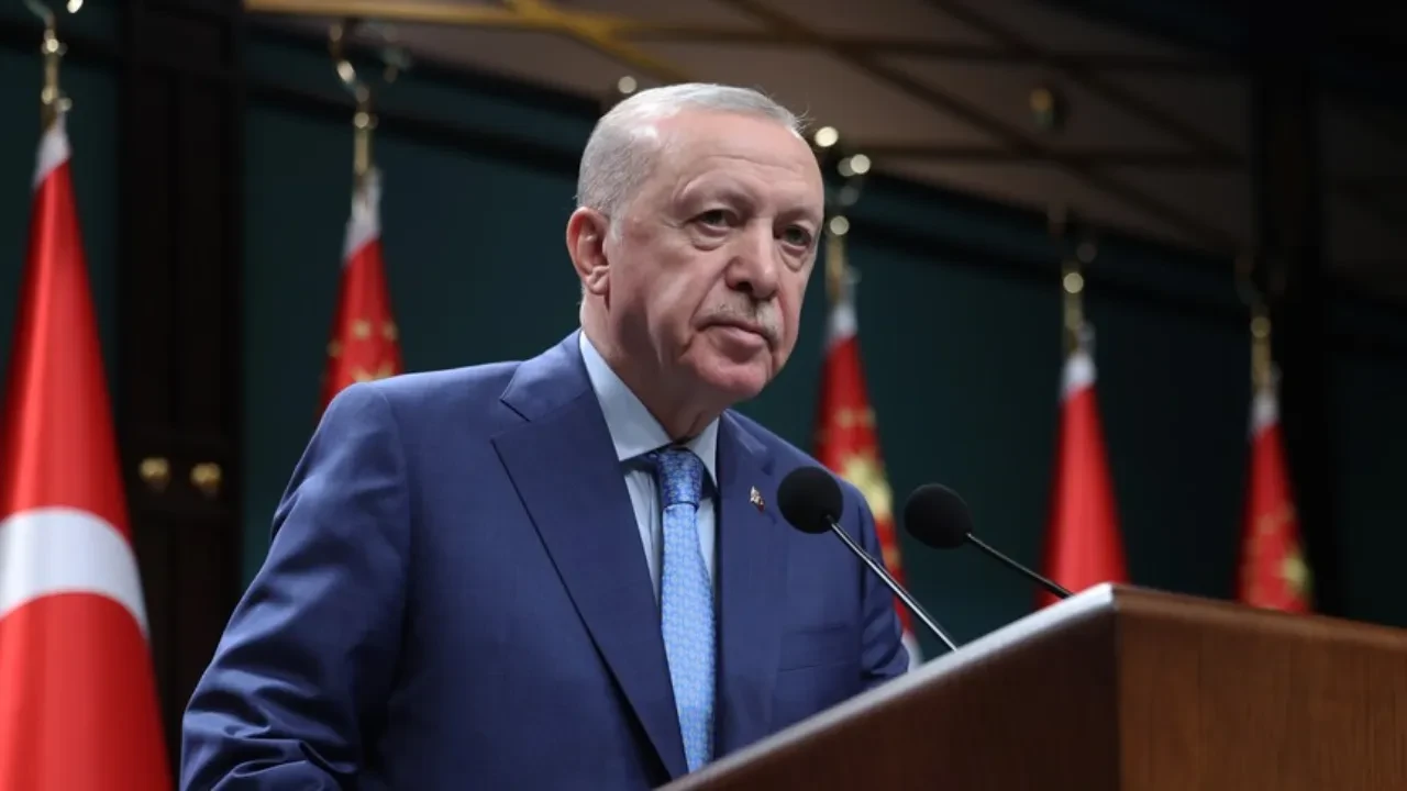 Cumhurbaşkanı Recep Tayyip Erdoğan, Kabine Toplantısı'nın ardından yaptığı açıklamada, CHP'de