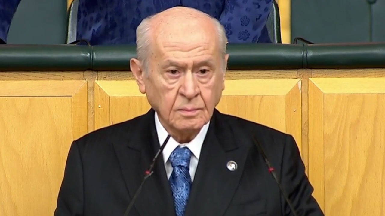 MHP Lideri Bahçeli'den Özgür Özel'e çağrı: 'Bünyenizdeki çatlağı memlekete yaymayın'