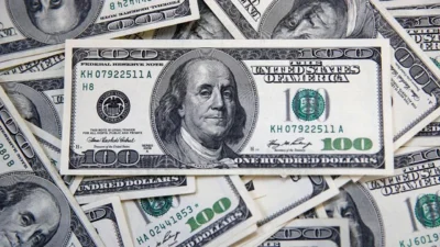 İstanbul serbest piyasasında dolar yeni güne 46,0810 liradan, euro ise