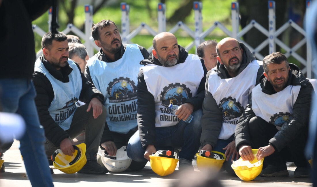 Bakanlık garantörlüğünde söz verilen ödemeler yapılmayınca işçiler Ankara’ya yola çıktı.