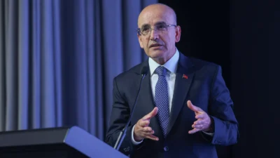 Hazine ve Maliye Bakanı Mehmet Şimşek, küresel devlerle rekabet için