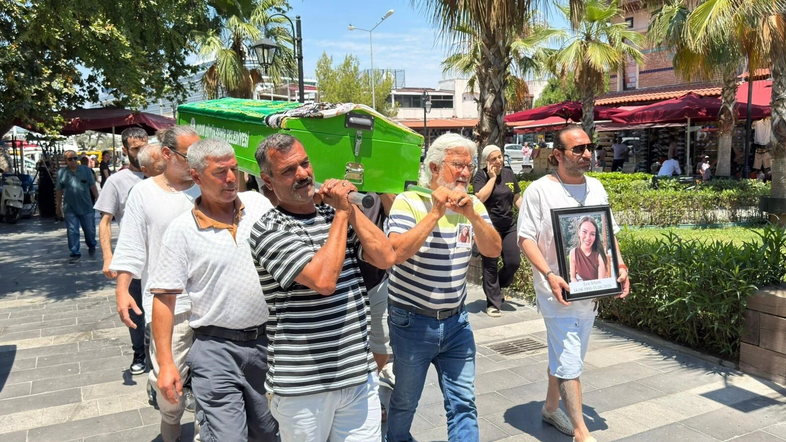 Ece İrtem son yolculuğuna uğurlandı: Doğum gününden bir gün sonra acı veda