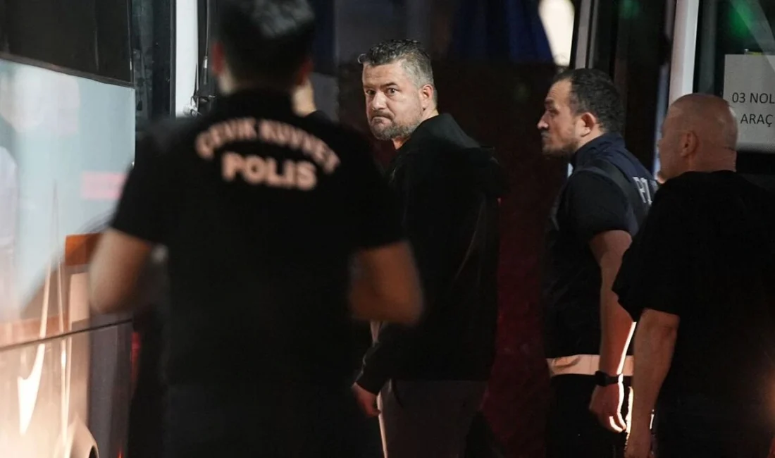 İzmir merkezli yürütülen büyük yolsuzluk soruşturmasında, Buca Belediye Başkanı Görkem