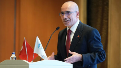 Hazine ve Maliye Bakanı Mehmet Şimşek, küresel ekonomideki büyük şoklara