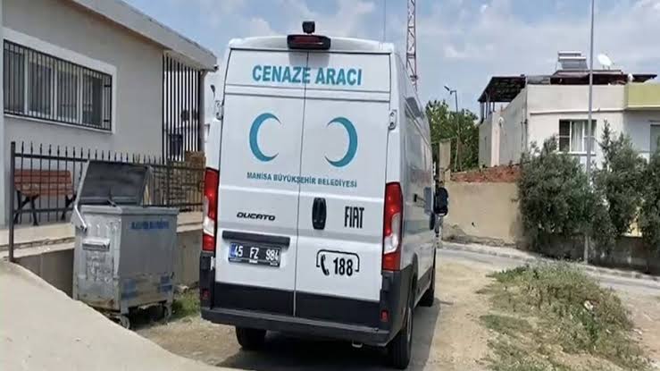 23 yaşındaki Birsen Yıldırım, babası Ü.Y. tarafından bıçaklanarak hayattan koparıldı.