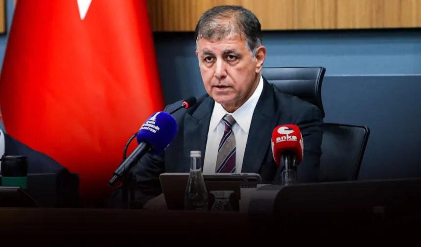 Mahkeme kararıyla CHP Genel Başkanlığına getirilen Kemal Kılıçdaroğlu'nun CHP İzmir