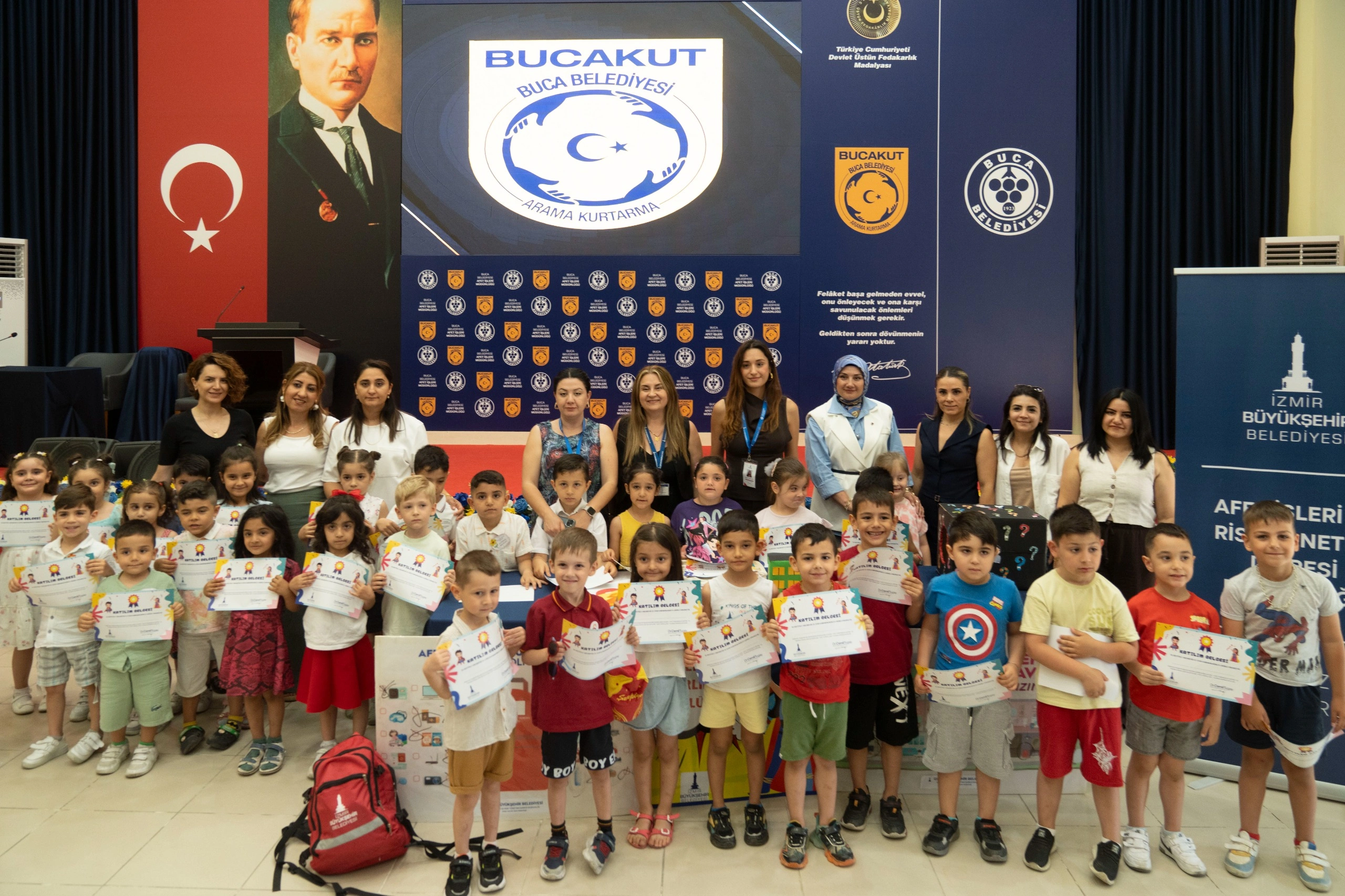 Afet farkındalığı küçük yaşta kazandırılıyor: İzmir’de  5 ayda bin 500 çocuğa eğitim
