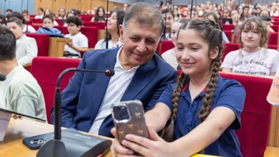 İzmir Büyükşehir Belediye Başkanı Dr. Cemil Tugay, bir yıllık çalışma