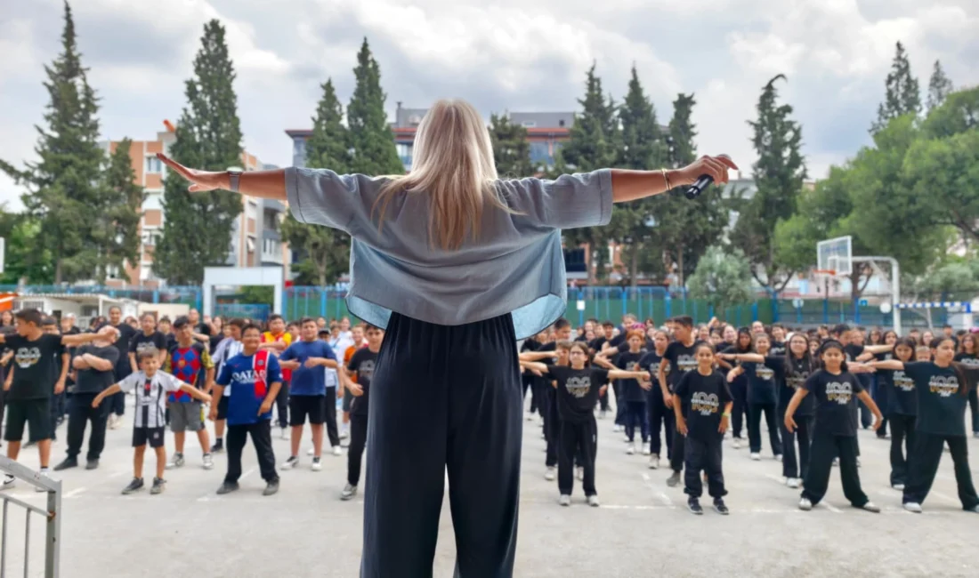 İzmir Büyükşehir Belediyesi okullara girdi! Çocukların sosyal ve fiziksel gelişimini