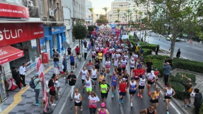 İzmir’in kurtuluşunun 104’üncü yılı etkinlikleri kapsamında düzenlenecek 14. Uluslararası 9
