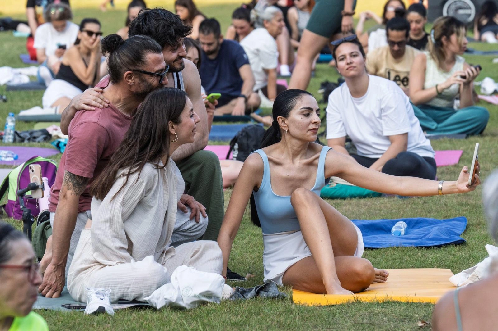 Kültürpark’tan sonra şimdi de Körfez’de! İzmir’de Dünya Yoga Günü için sıra dışı hamle 1 Kültürpark’tan sonra şimdi de Körfez’de! İzmir’de Dünya Yoga Günü için sıra dışı hamle