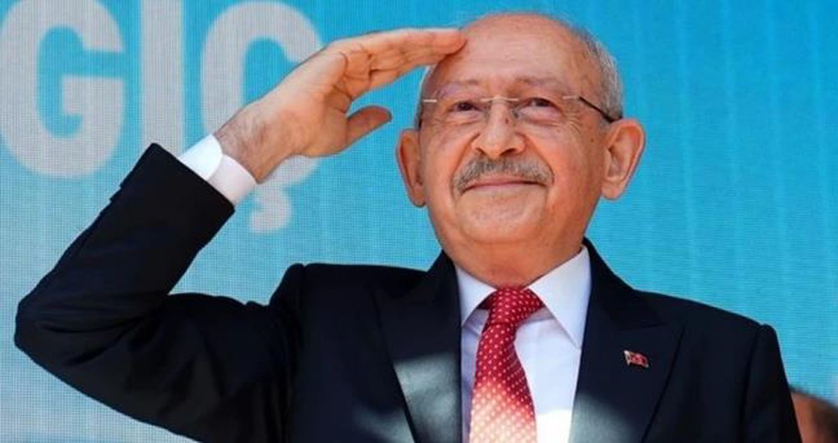 CHP'de 38. Olağan Kurultay'ın iptal edilmesinin ardından göreve iade edilen