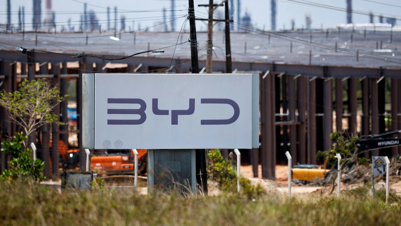 Manisa'ya BYD şoku: Türkiye masada kaldı, Macaristan hızlandı