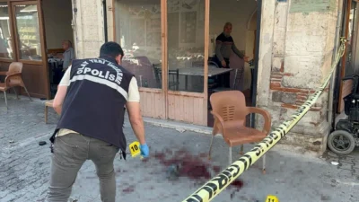 Manisa'nın Kula ilçesinde, aralarında husumet bulunan iki kişi arasında çıkan