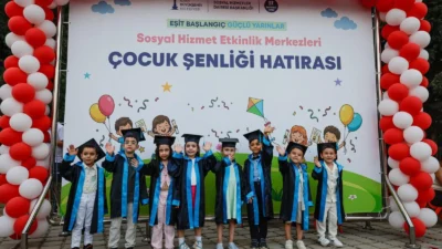 İzmir Büyükşehir Belediyesi Sosyal Hizmet Etkinlik Merkezlerinden hizmet alan çocuklar,
