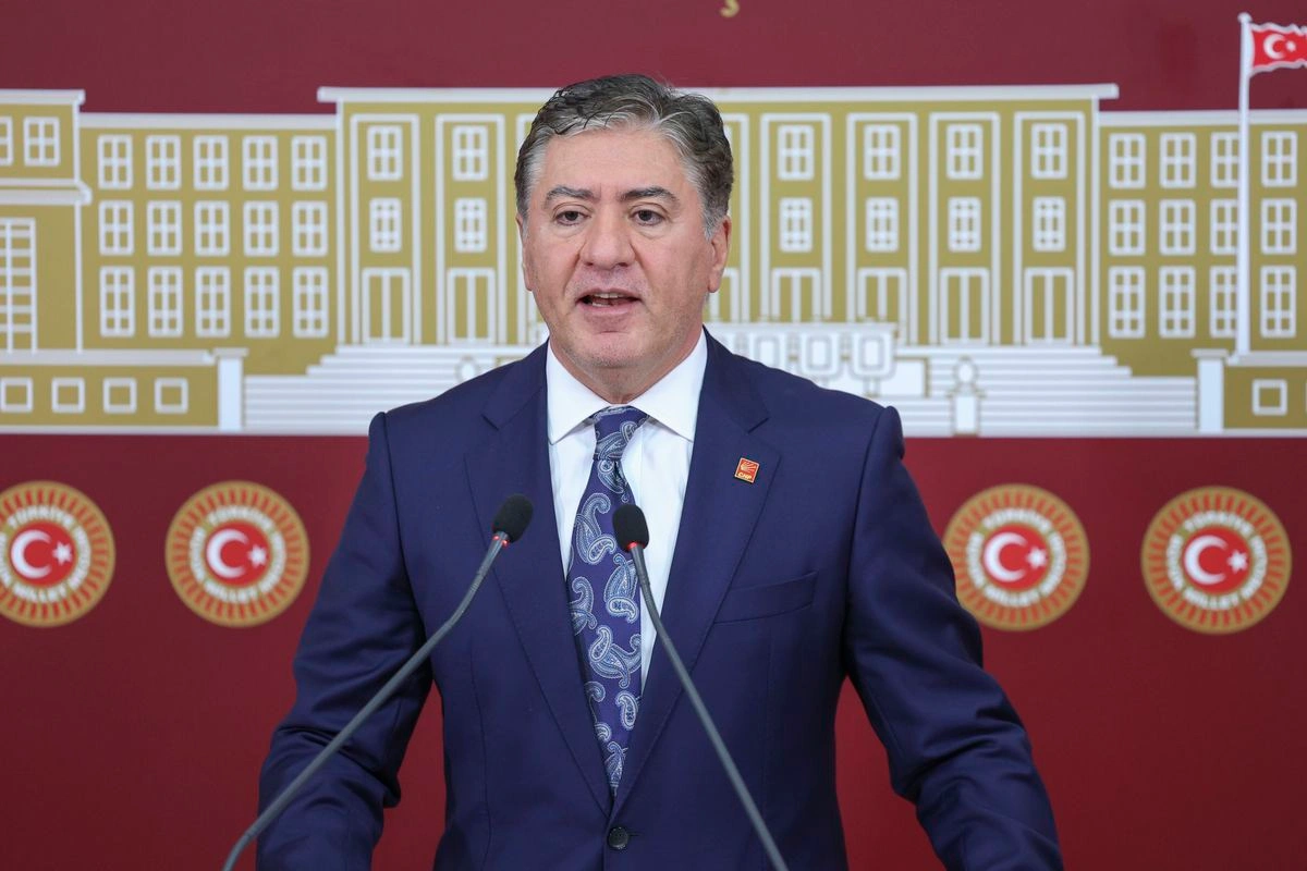 CHP’de sıfır noktası: Meclis'te "salı krizi" aşıldı, grup toplantıları iptal edildi