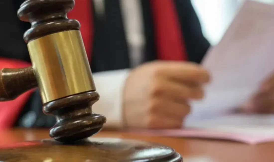 Siyaset arenasındaki hukuki denetim dalgası genişliyor. 

Cumhuriyet Halk Partisi'nin (CHP)