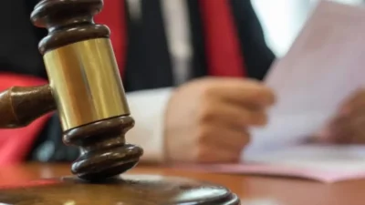 Siyaset arenasındaki hukuki denetim dalgası genişliyor. 

Cumhuriyet Halk Partisi'nin (CHP)
