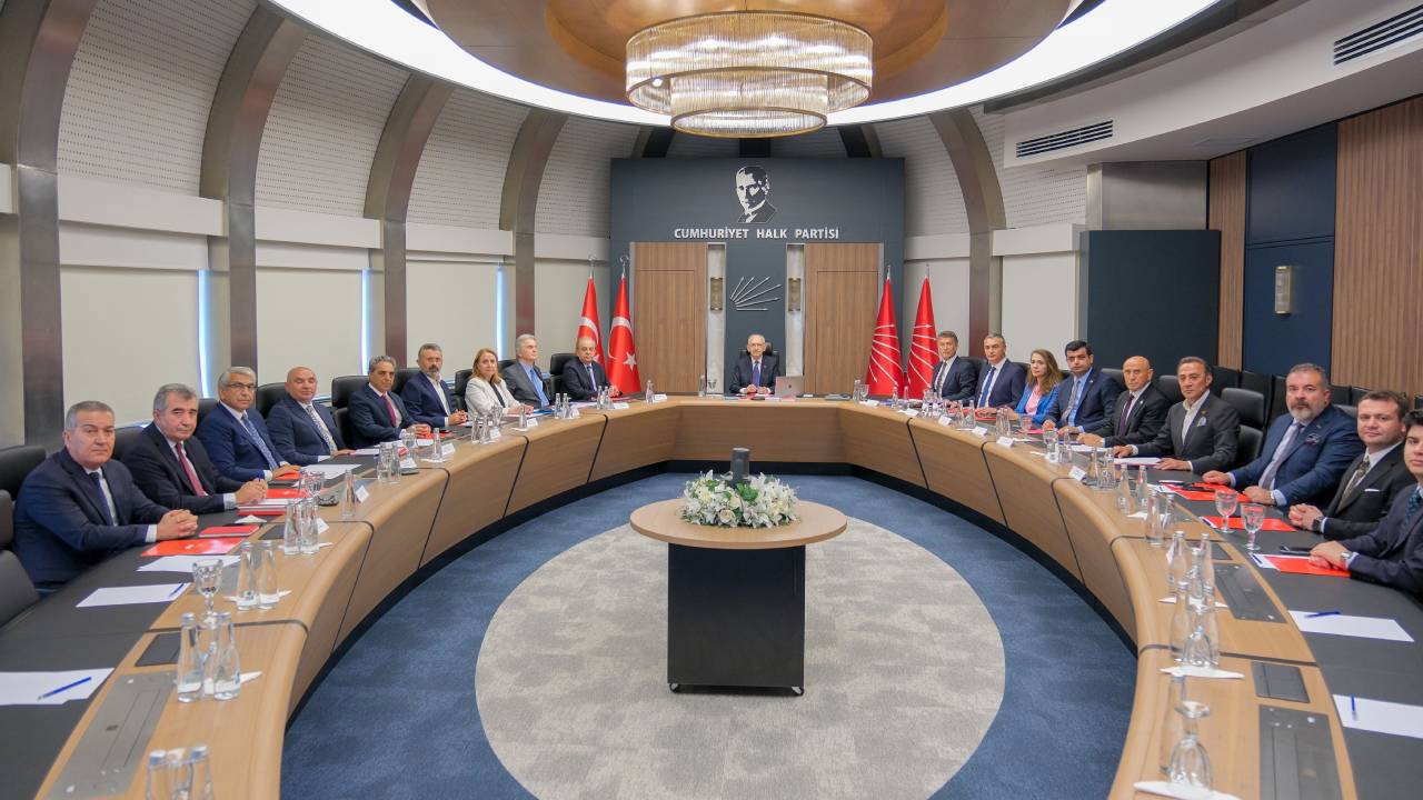CHP MYK toplandı: Yeni ihraç kararları bekleniyor