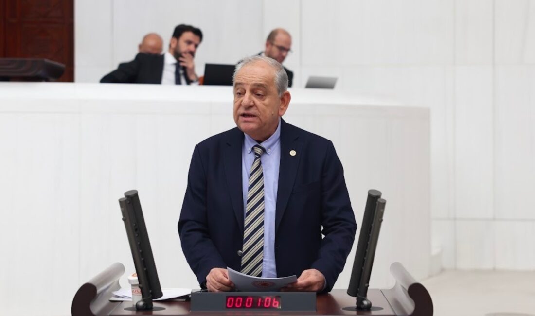CHP Genel Sekreteri Rıfat Nalbantoğlu, YENİ Parti Genel Başkanı Özgür