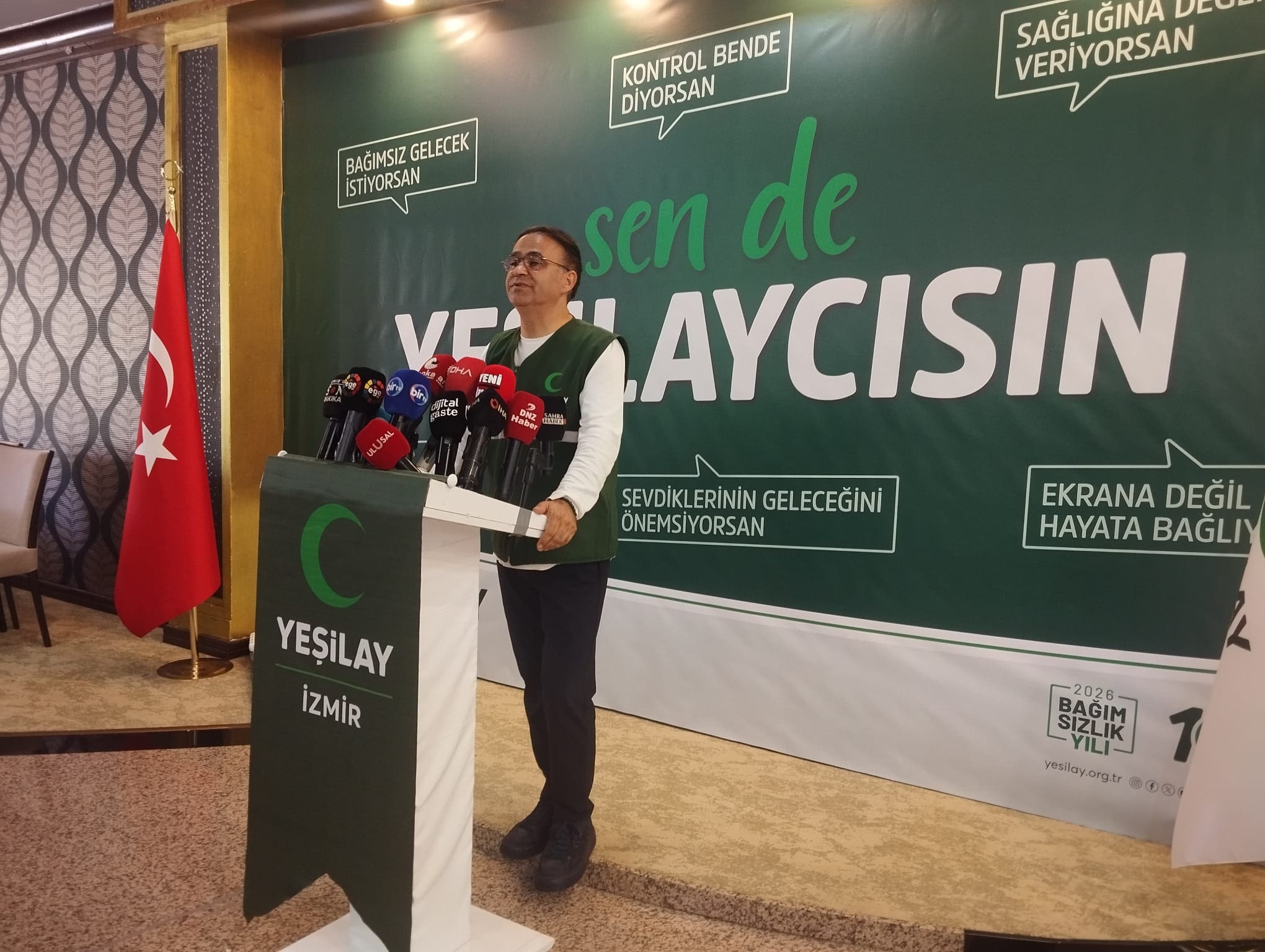 Yeşilay İzmir Başkanı Ömer Yahşi: "Bu endüstriye verecek evladımız yok"