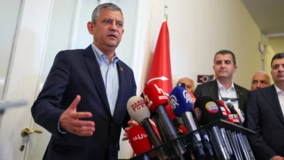 Özgür Özel, yeni bir parti kuracağı yönündeki kulis iddialarına 
