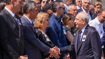 Özgür Özel ile Kemal Kılıçdaroğlu, hayatını kaybeden eski milletvekili Orhan